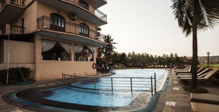 Nazri Resort Бага Екстер'єр фото