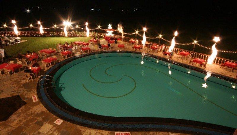 Nazri Resort Бага Екстер'єр фото